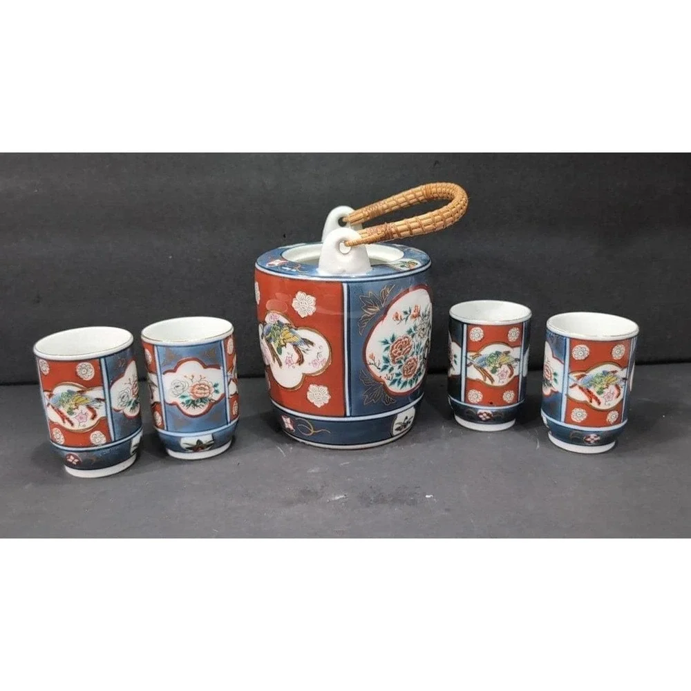 Old Gorgeous Imari Japan Teapot‎ and Four Teacups, No Lid, Vintage Pottery Set